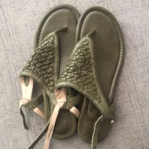 Dark olive green leather sandals by Frye